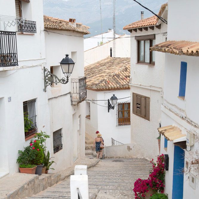 calle-casco-antiguo-altea-hostal-trovadorcalle-casco-antiguo-altea-hostal-trovador